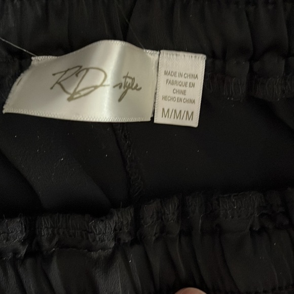 Fun silky joggers - Picture 6 of 8